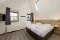 Das Schlafzimmer des Gruppenhauses fr 12 Personen in Volendam und Holland